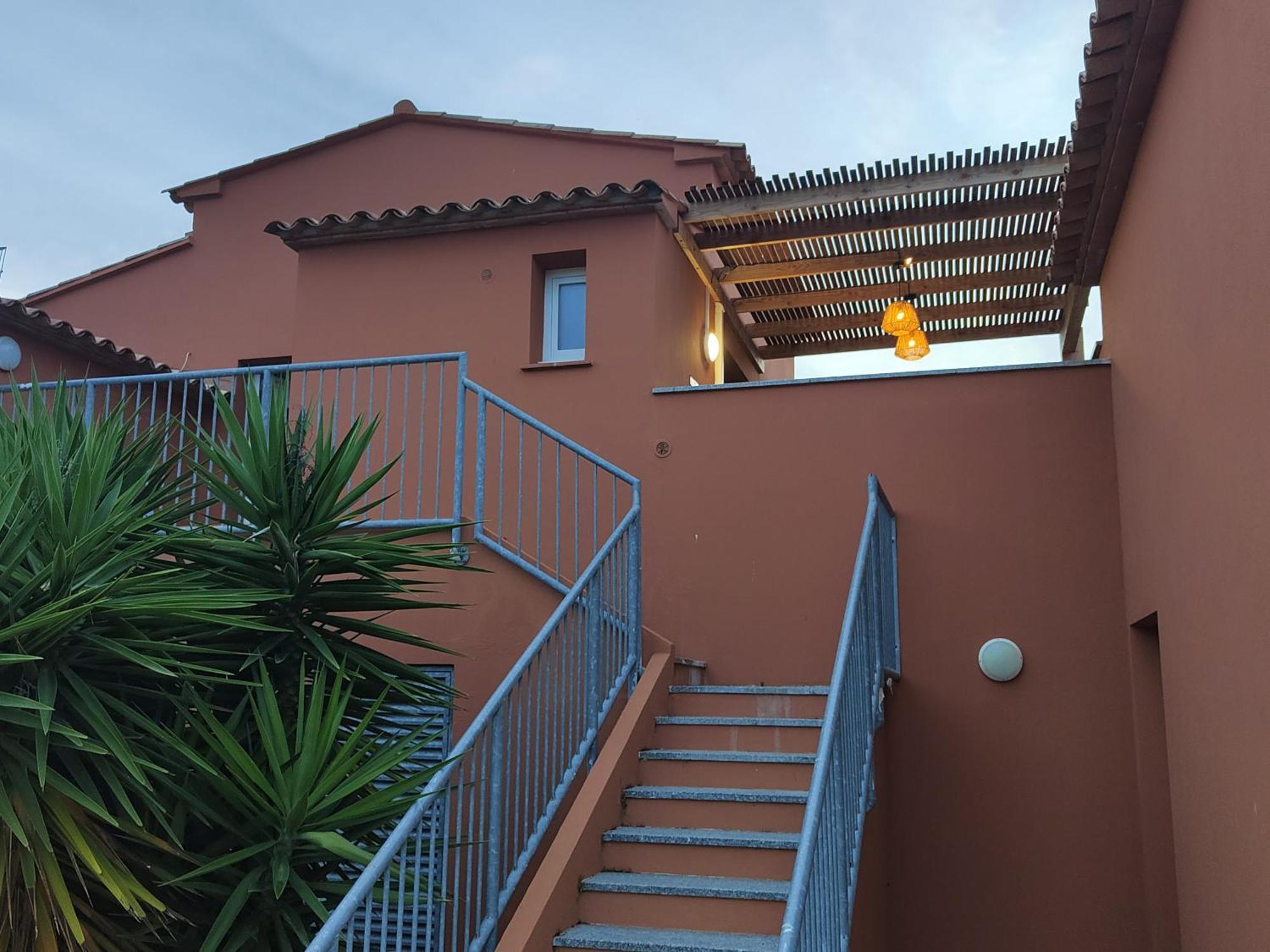 Residence Hoteliere Les Hameaux De Saint Cyprien Appartement 35 M2 1 Chambre Lecci Exterior photo