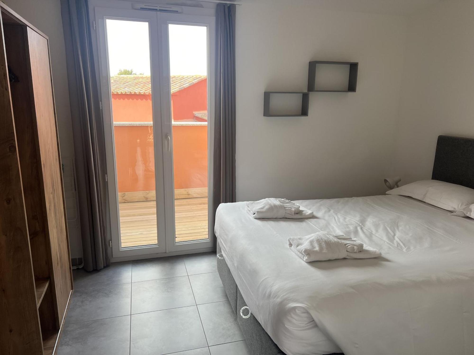 Residence Hoteliere Les Hameaux De Saint Cyprien Appartement 35 M2 1 Chambre Lecci Exterior photo