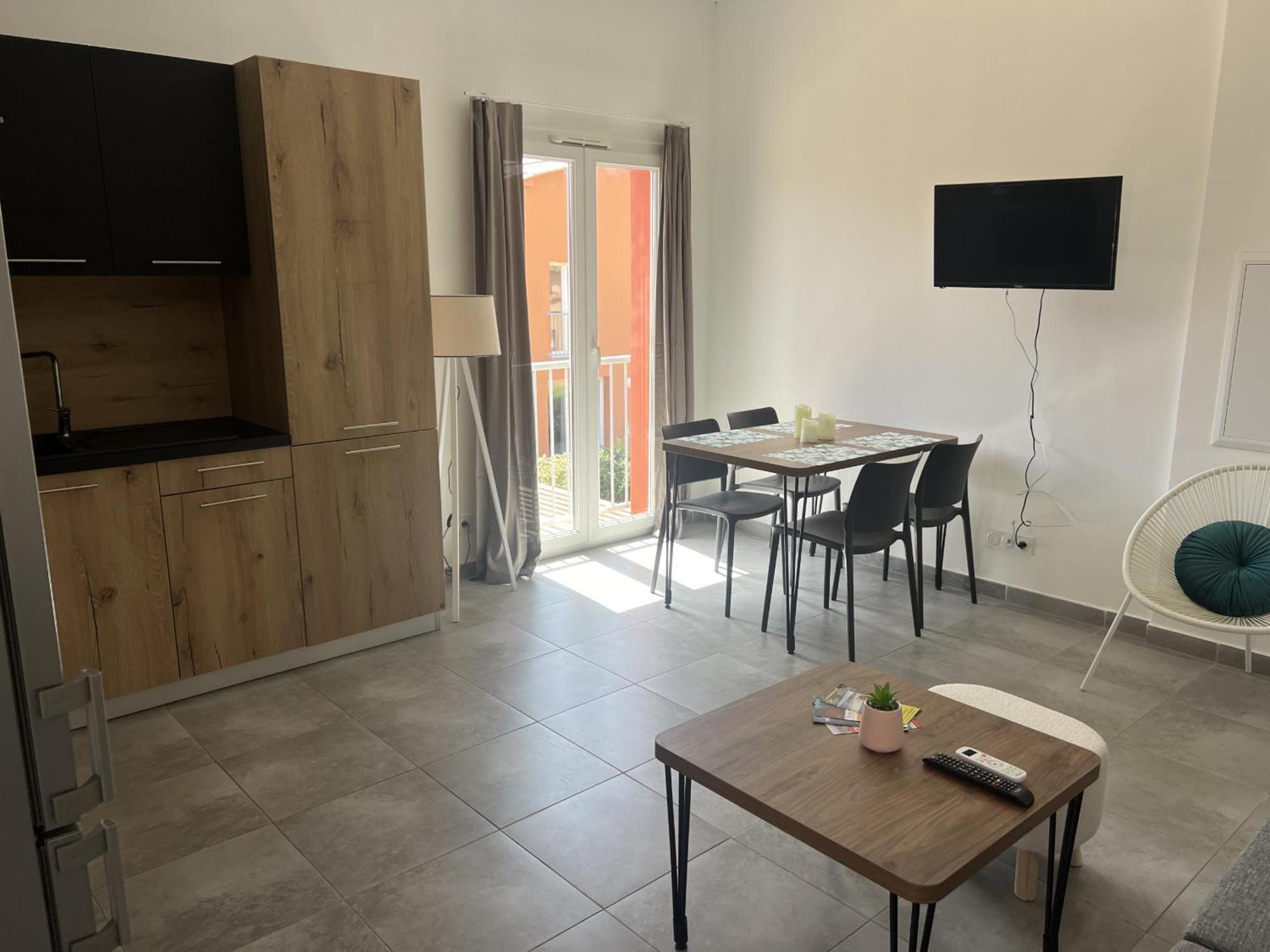 Residence Hoteliere Les Hameaux De Saint Cyprien Appartement 35 M2 1 Chambre Lecci Exterior photo