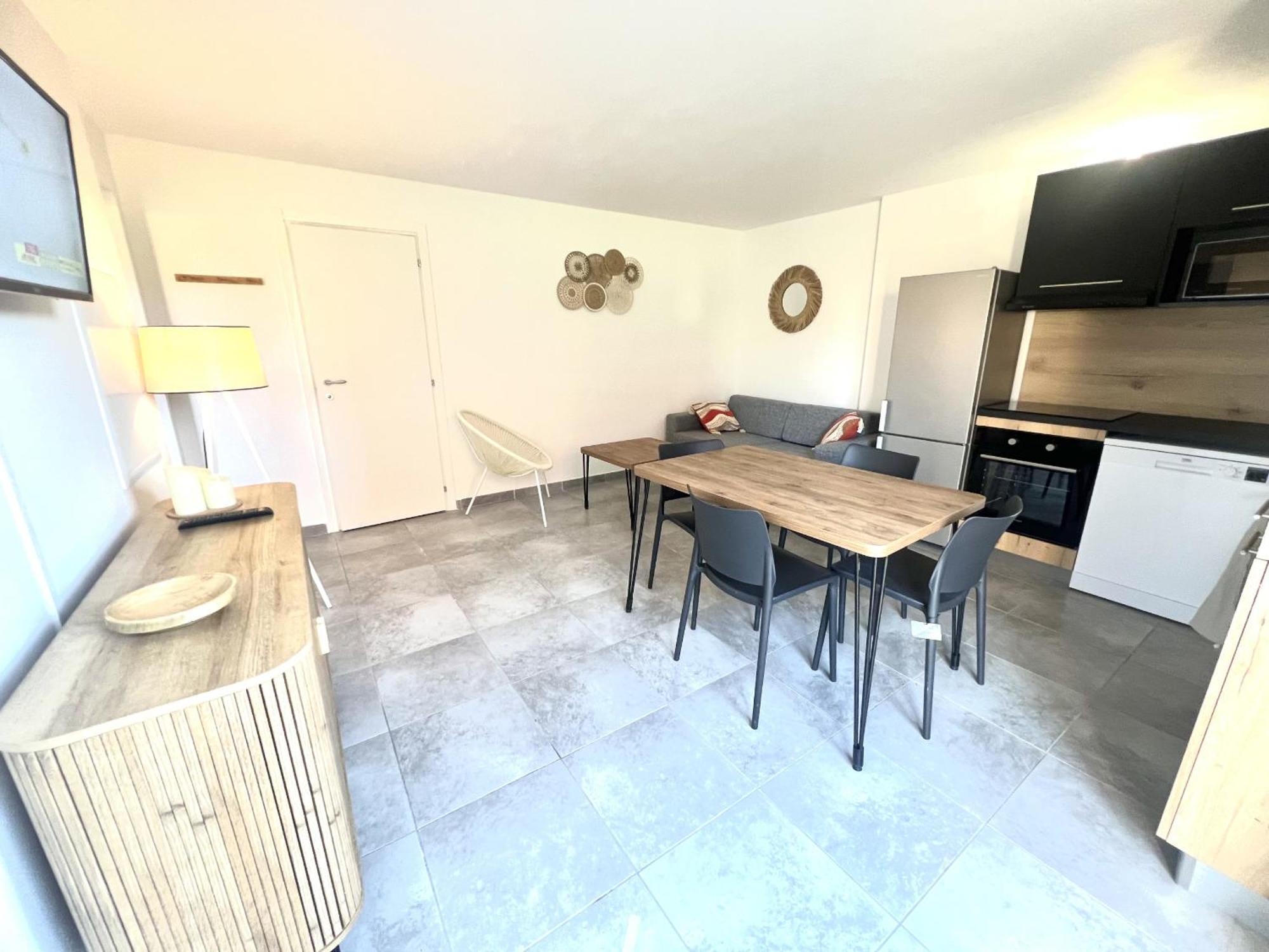 Residence Hoteliere Les Hameaux De Saint Cyprien Appartement 35 M2 1 Chambre Lecci Exterior photo
